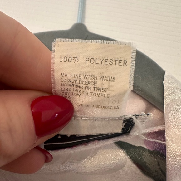 Vintage Natori Floral Robe - Picture 4 of 8